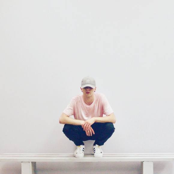 🙋🏻♂️ - Picture 1 of 1